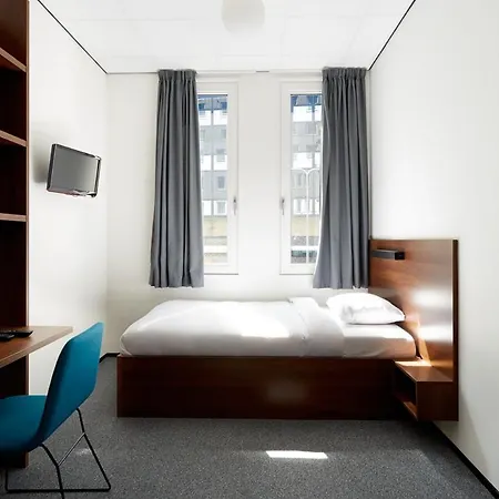 The Social Hub Extended