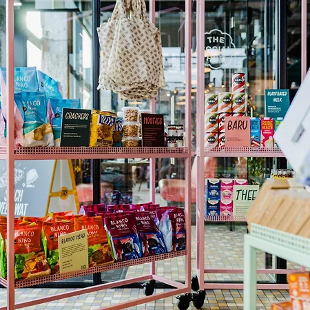 The Social Hub Extended Hotel 3*