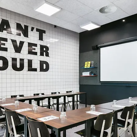 The Social Hub Extended Hotel