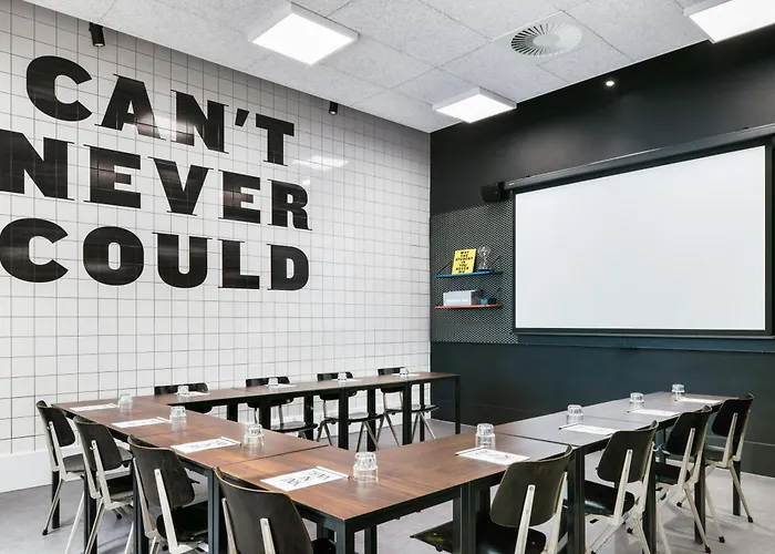 The Social Hub Extended Hotel