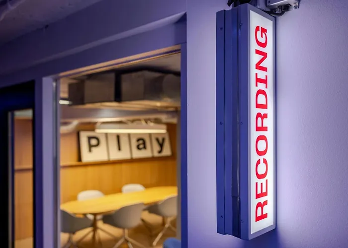 The Social Hub Extended Rotterdam