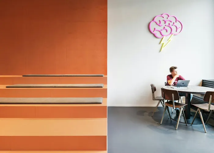 The Social Hub Extended 3* Rotterdam