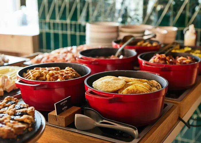 The Social Hub Extended 3*